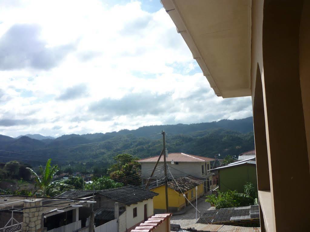 Hotel La Escalinata Copan Exterior photo